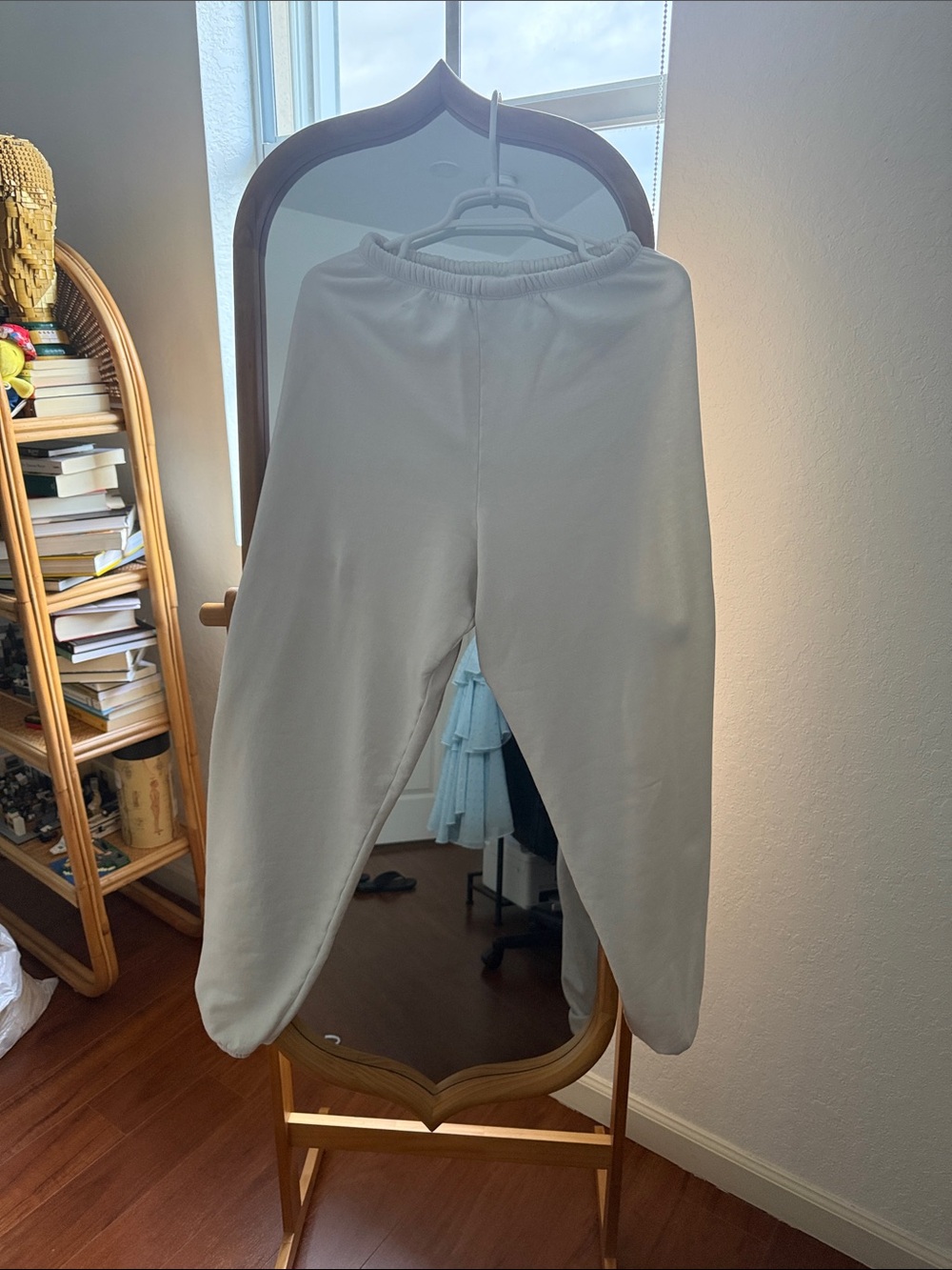 Joah Brown Cream Elastic-Waist Jogger Pants